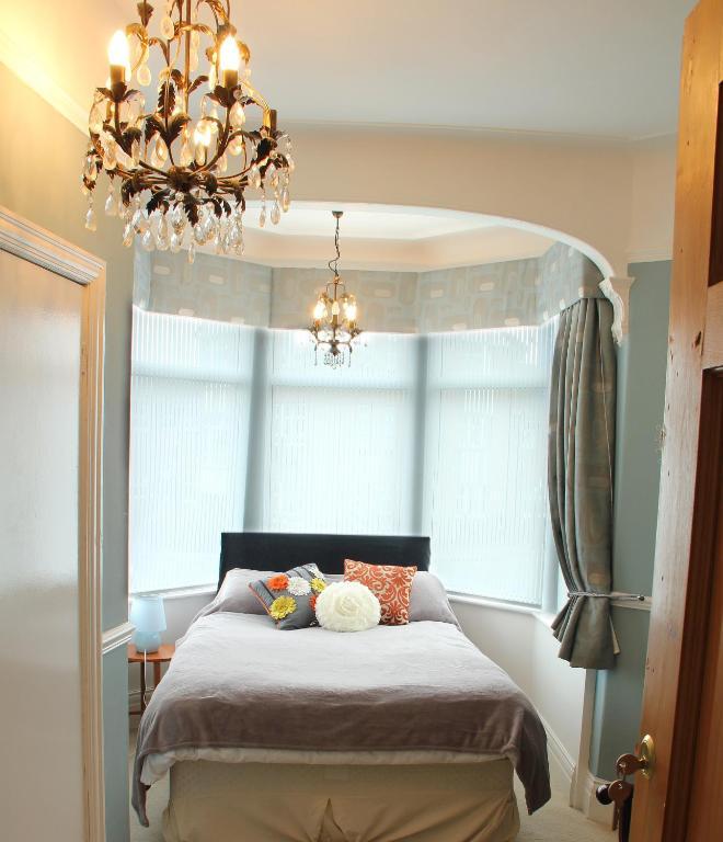 Dunsandles Guesthouse Wallasey Szoba fotó